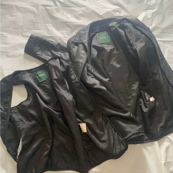 Danier 100% genuine leather coat black Mens size MED full zip with collar - Picture 11 of 16